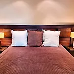 Apartamento Magnificent One Bedroom In Center