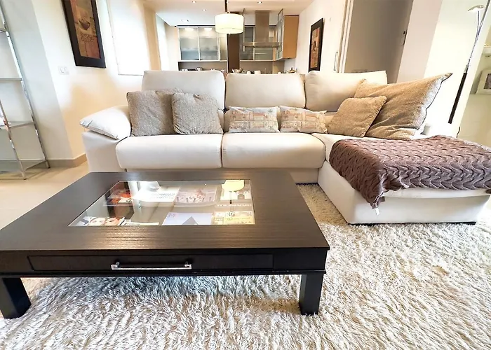 Magnificent One Bedroom In Center Apartament Marbella