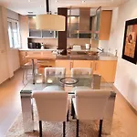Magnificent One Bedroom In Center Апартаменты Марбелья