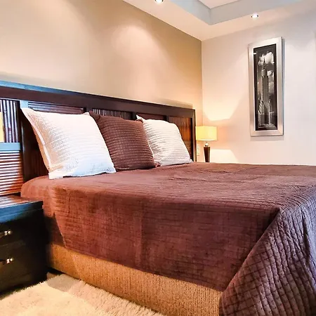 Апартаменты Magnificent One Bedroom In Center Марбелья