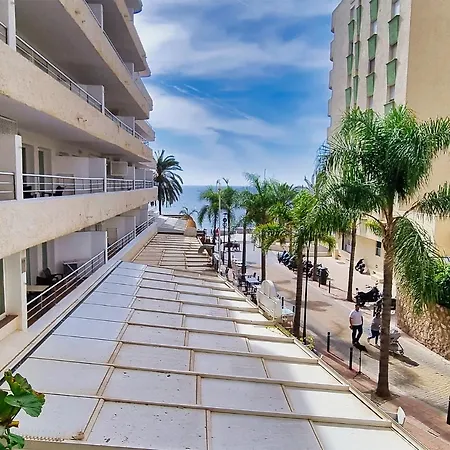 Magnificent One Bedroom In Center ماربيا