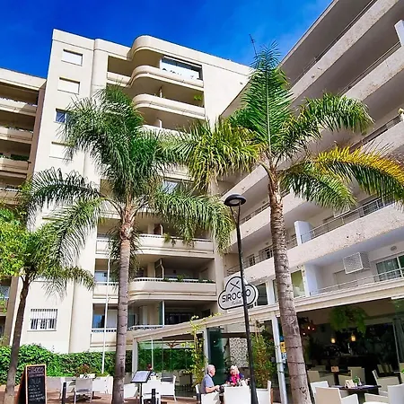 Magnificent One Bedroom In Center * ماربيا