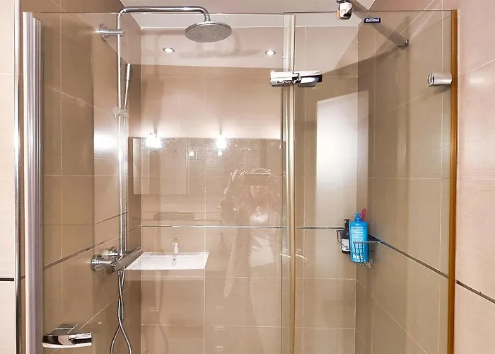 Magnificent One Bedroom In Center شقة ماربيا