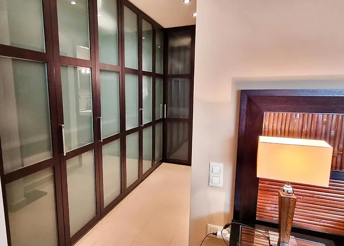 Magnificent One Bedroom In Center Apartment Marbella